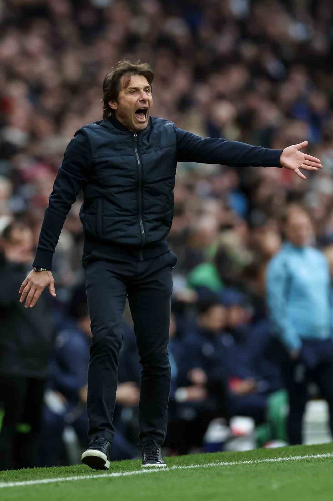 Tottenham, Antonio Conte ile yollarını ayırdı