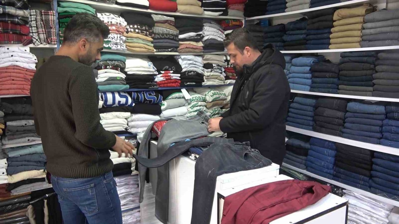 1500’lü yıllarda inşa edildi, depremde hasar gördü: Kapalı çarşı esnafı şimdi konteyner çarşıda