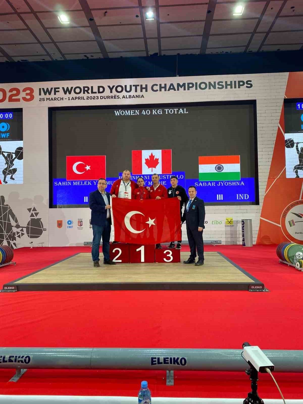 Melek Şahin Dünya ikincisi oldu