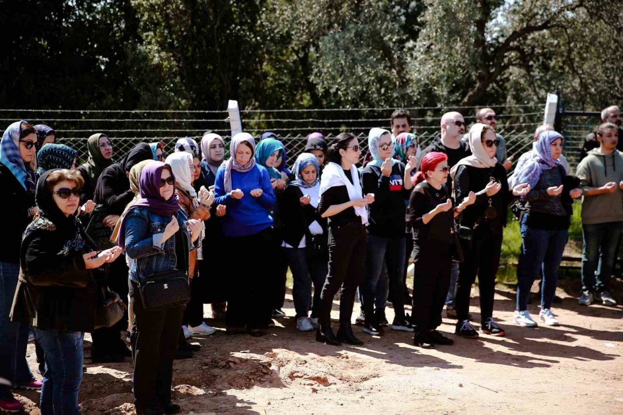 ADÜ Hastane personeli, mesai arkadaşları Çelik ve Eryılmaz’ı son yolculuğuna uğurladı