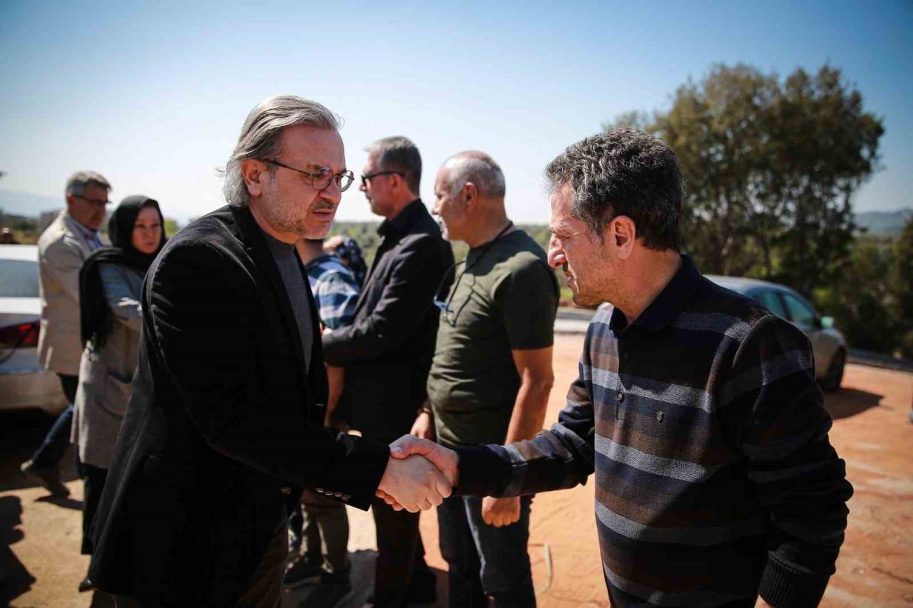 ADÜ Hastane personeli, mesai arkadaşları Çelik ve Eryılmaz’ı son yolculuğuna uğurladı