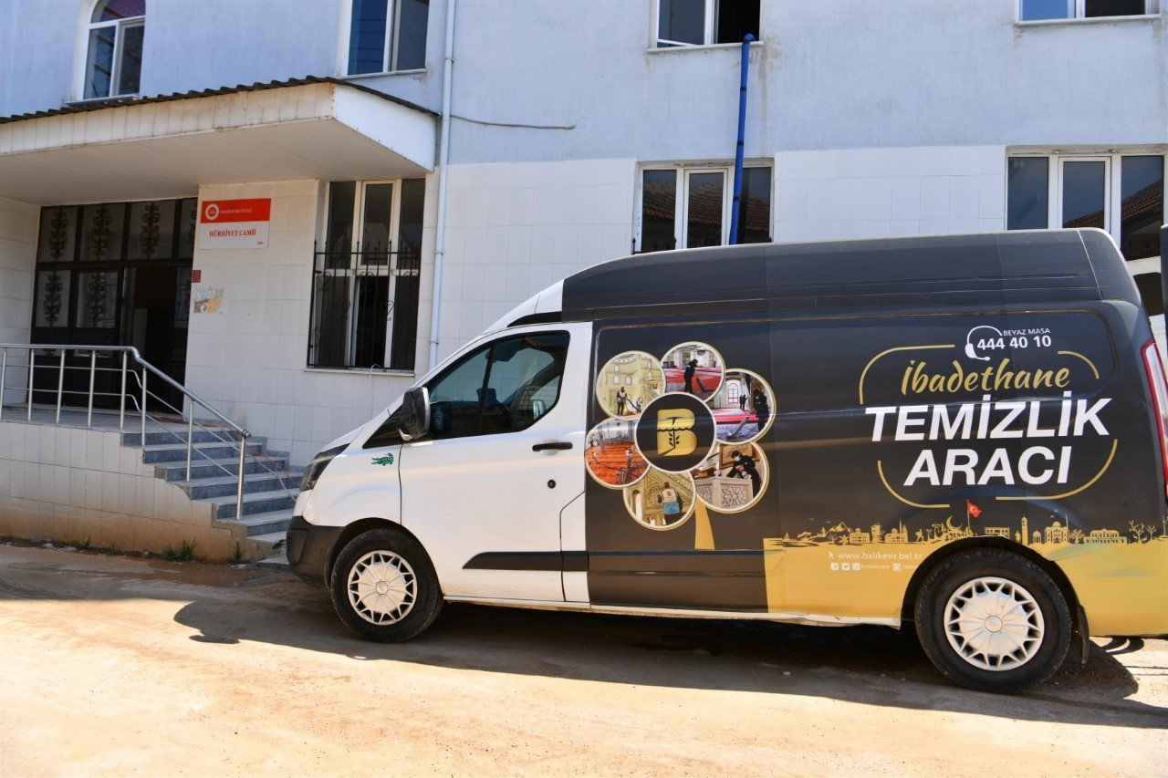 Balıkesir Büyükşehir camileri bayrama hazırlıyor