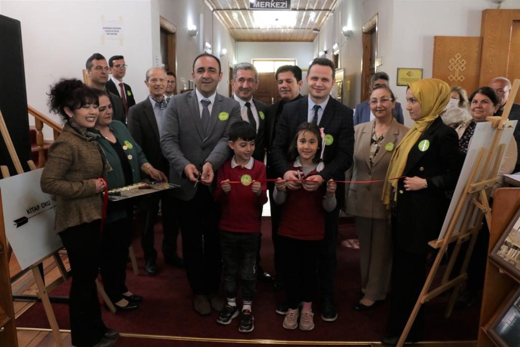 En çok kitap okuyan öğrenciler ödüllendirildi