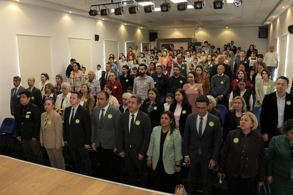 En çok kitap okuyan öğrenciler ödüllendirildi