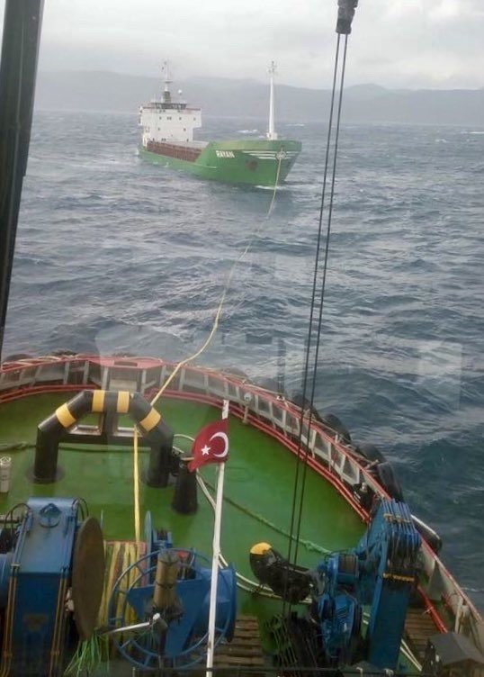 Çanakkale Boğazı’nda kuru yük gemisi makine arızası yaptı