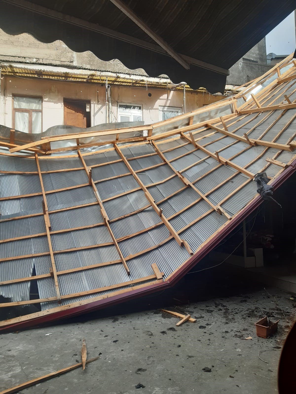 Trabzon’da şiddetli fırtına