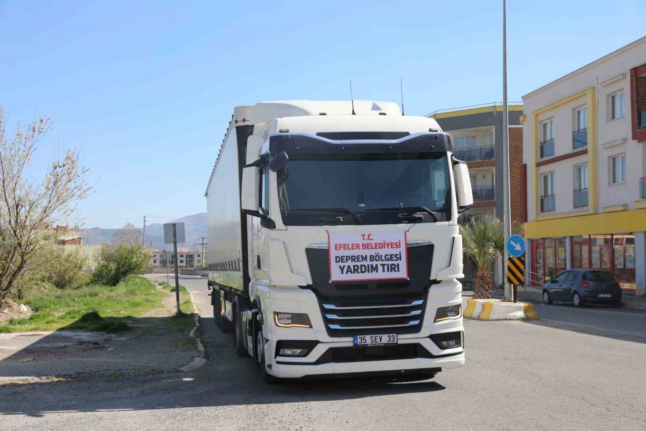 Efeler dayanışmaya Ramazan ruhuyla devam ediyor