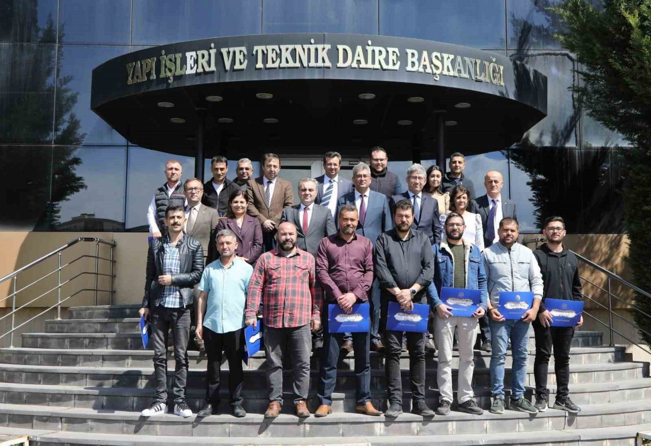 Rektör Altun’dan Yapı İşleri Ve Teknik Daire Başkanlığı personeline teşekkür ziyareti