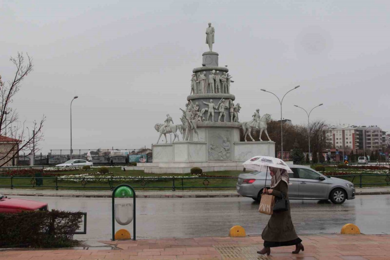 Eskişehir’de sağanak yağış