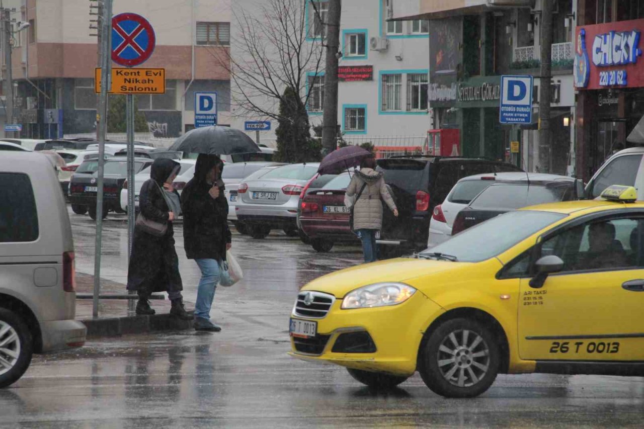 Eskişehir’de sağanak yağış