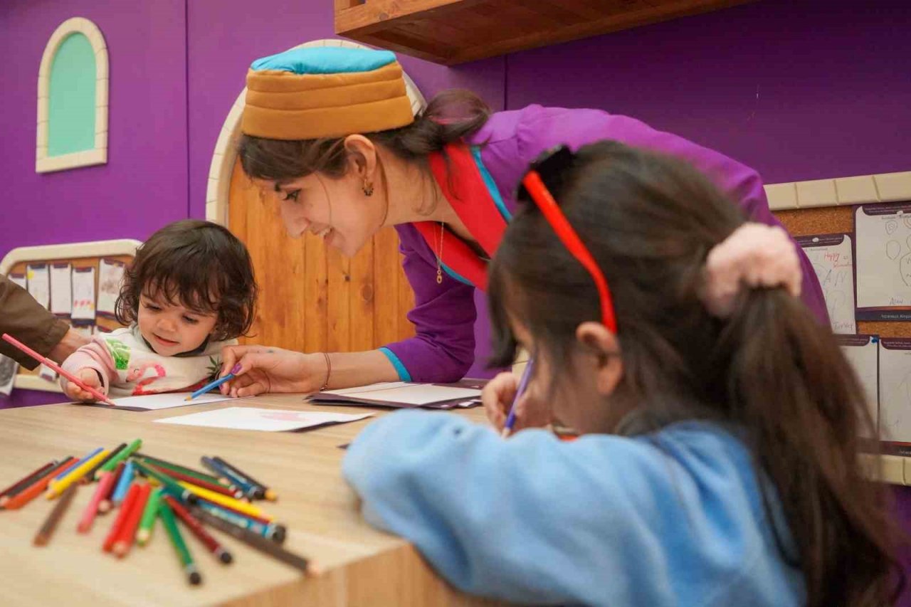 İGA’dan afet bölgesindeki depremzedelere Ramazan tırıyla moral desteği