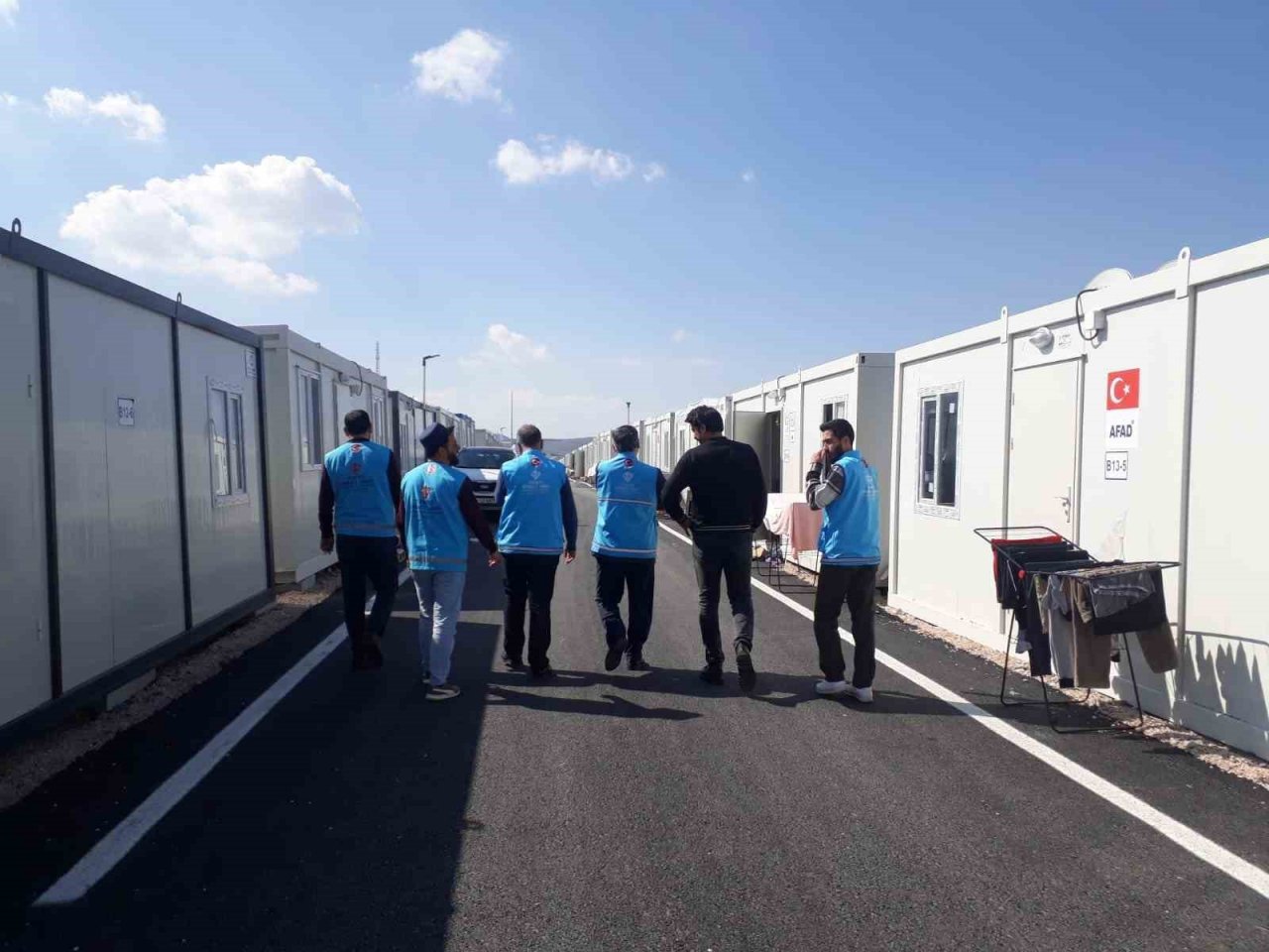 Germencik Müftülüğü deprem bölgesinde faaliyetlerine devam ediyor