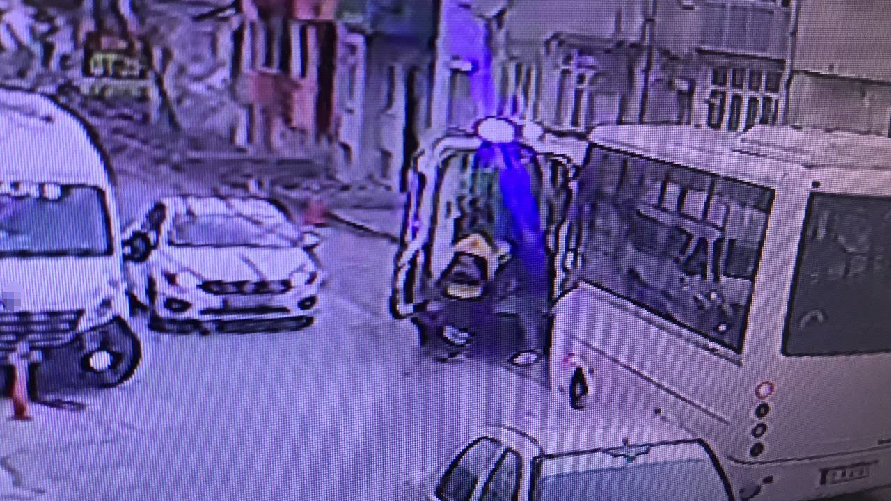 Kazada kopan serçe parmağı saatlerce aradılar: O anlar kamerada