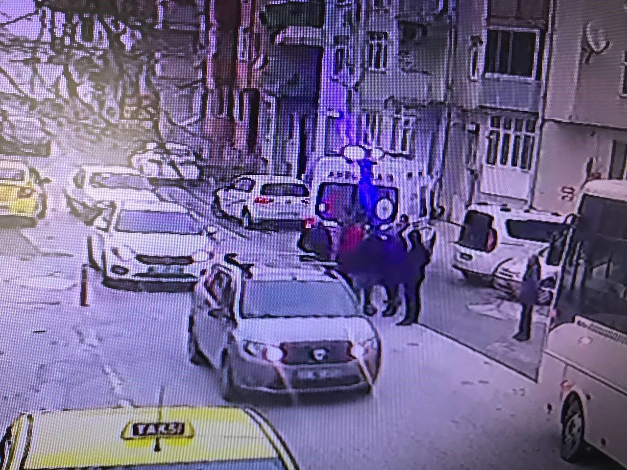 Kazada kopan serçe parmağı saatlerce aradılar: O anlar kamerada