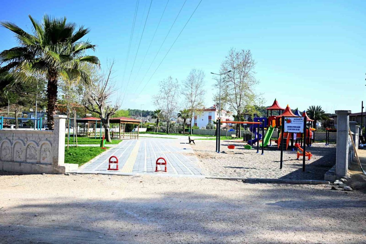 Kahraman Sarı Parkı yenilendi