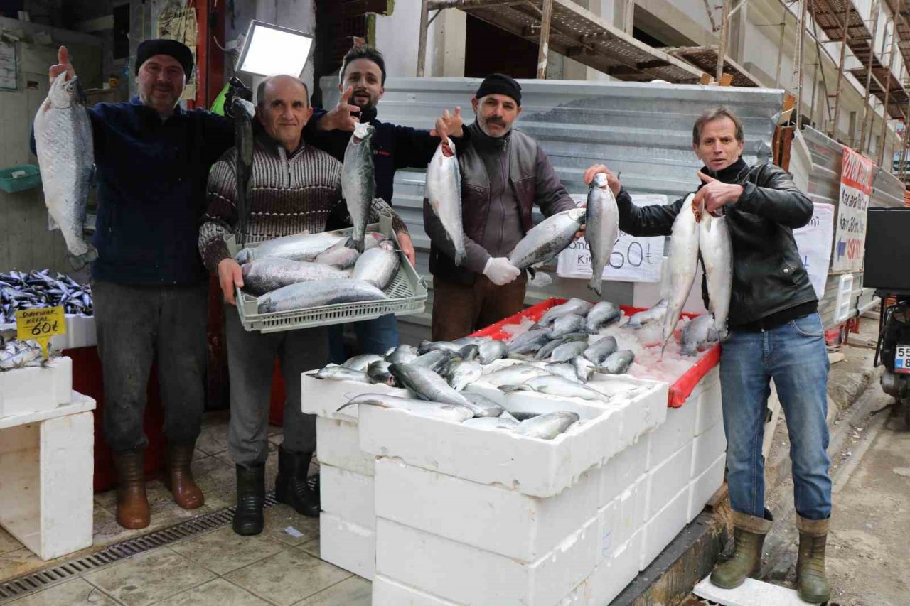 Balıkçılar bu Ramazan’da bayram ediyor