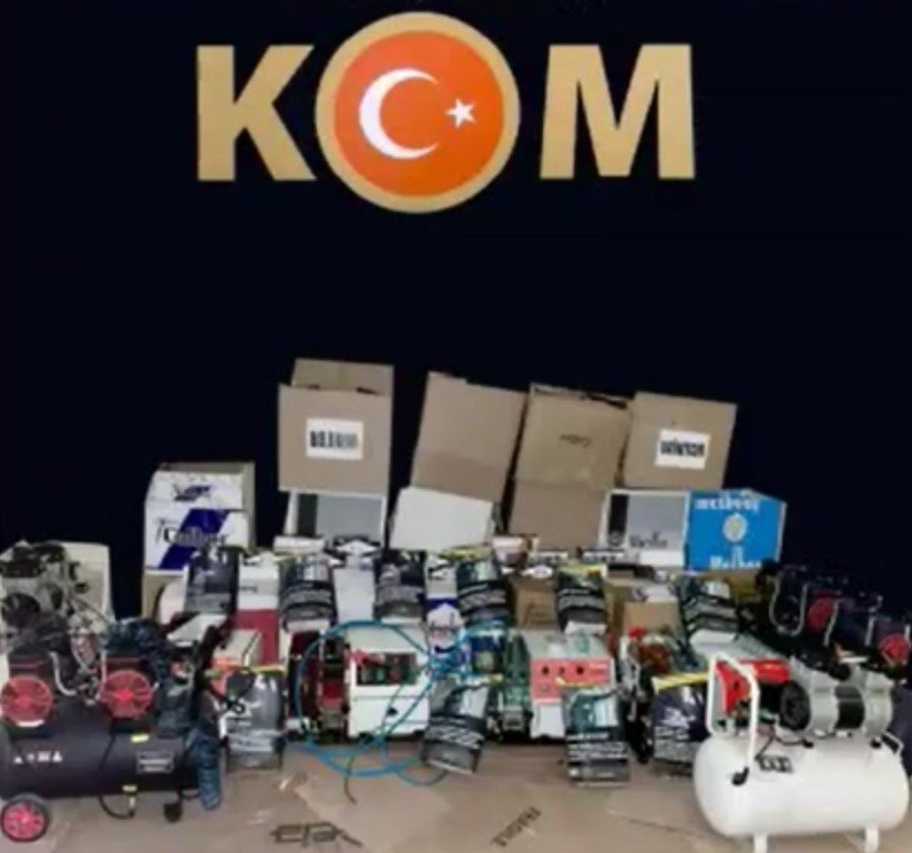 Kocaeli’de 4 adresi sigara üretim fabrikasına çevirdiler