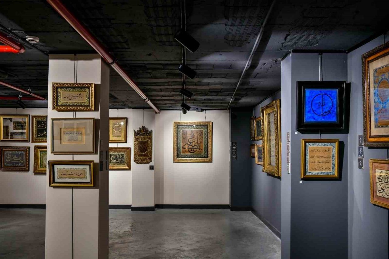 Yıldız Holding’in “Konuşan Yazılar” sergisi ziyarete açıldı