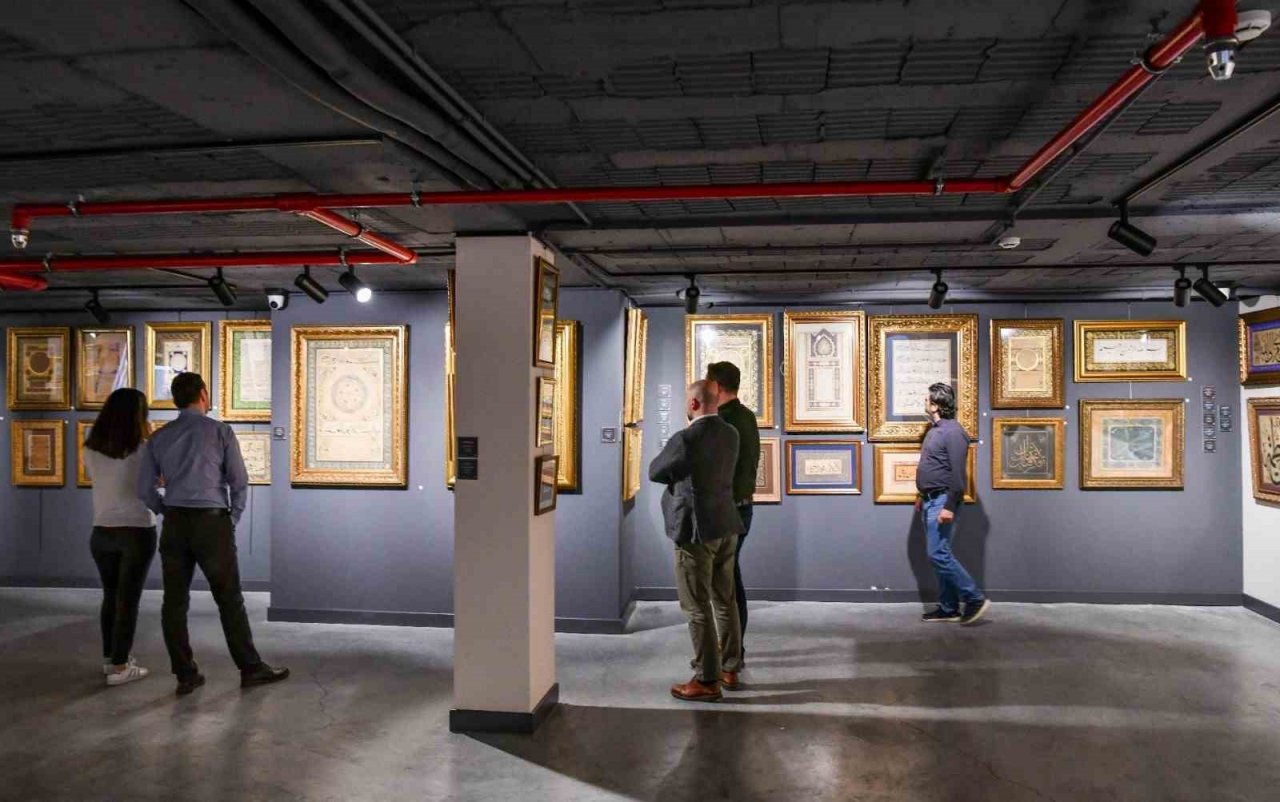 Yıldız Holding’in “Konuşan Yazılar” sergisi ziyarete açıldı