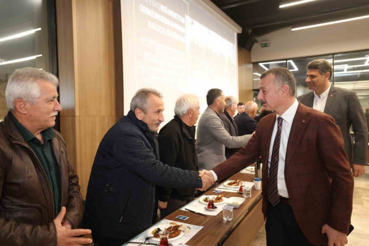 Başkan Büyükakın: “Hatay’ı ayağa kaldırmak için çalışıyoruz”
