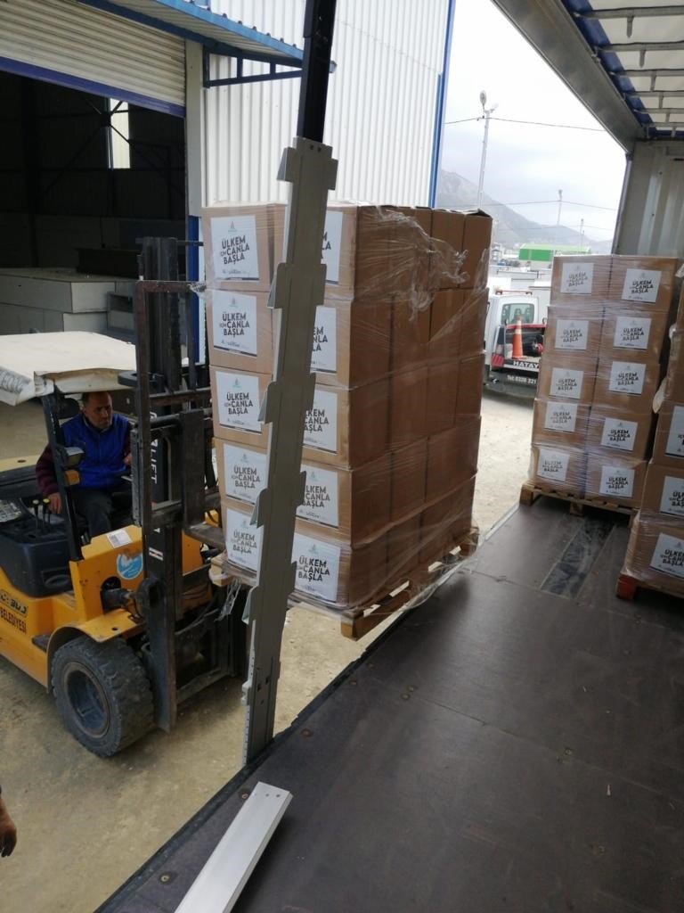 Nevşehir’den Hatay’a 4 bin gıda kolisi gönderildi