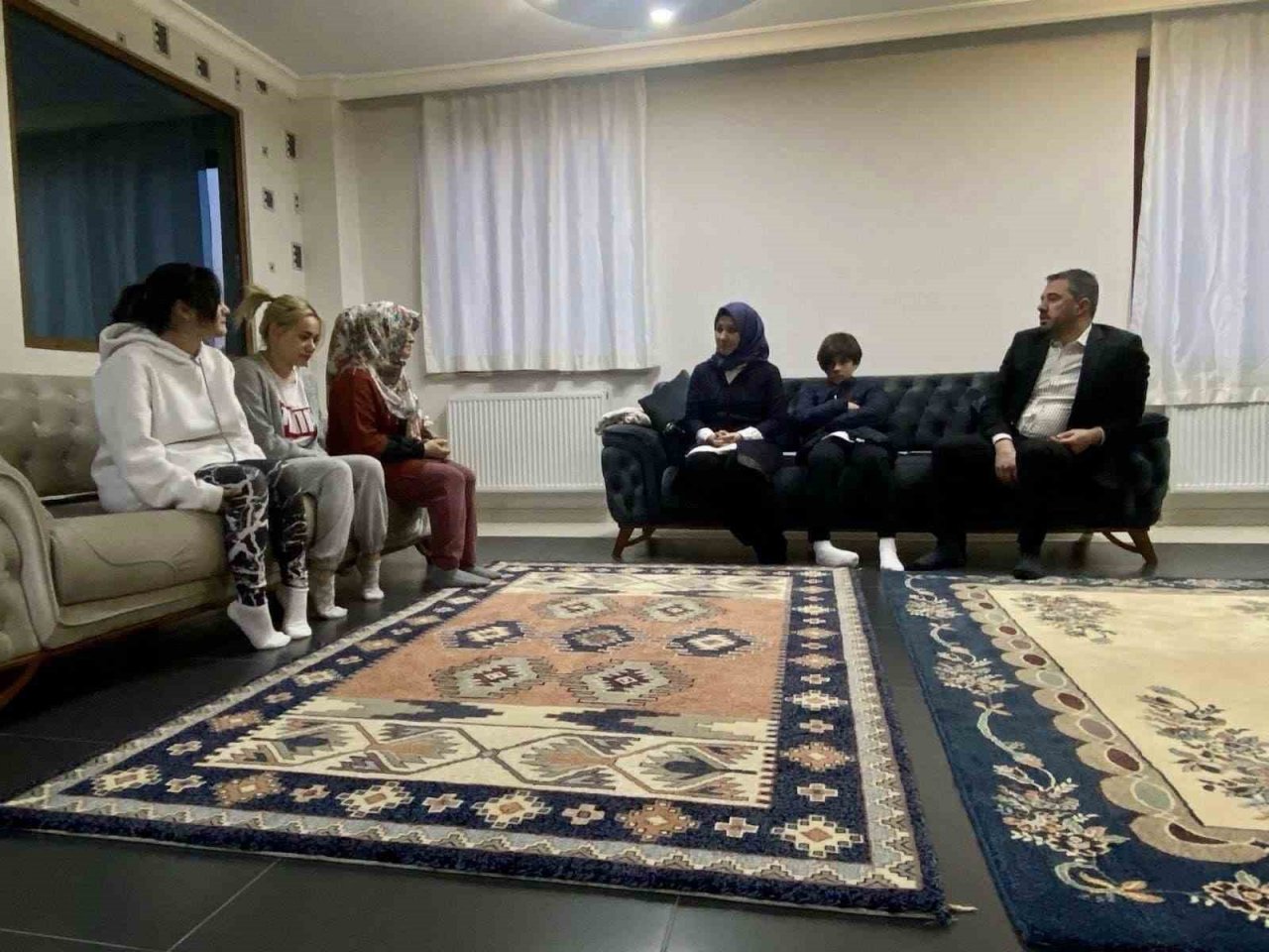 Ertuğrul Başkan iftarda depremzede aileye misafir oldu