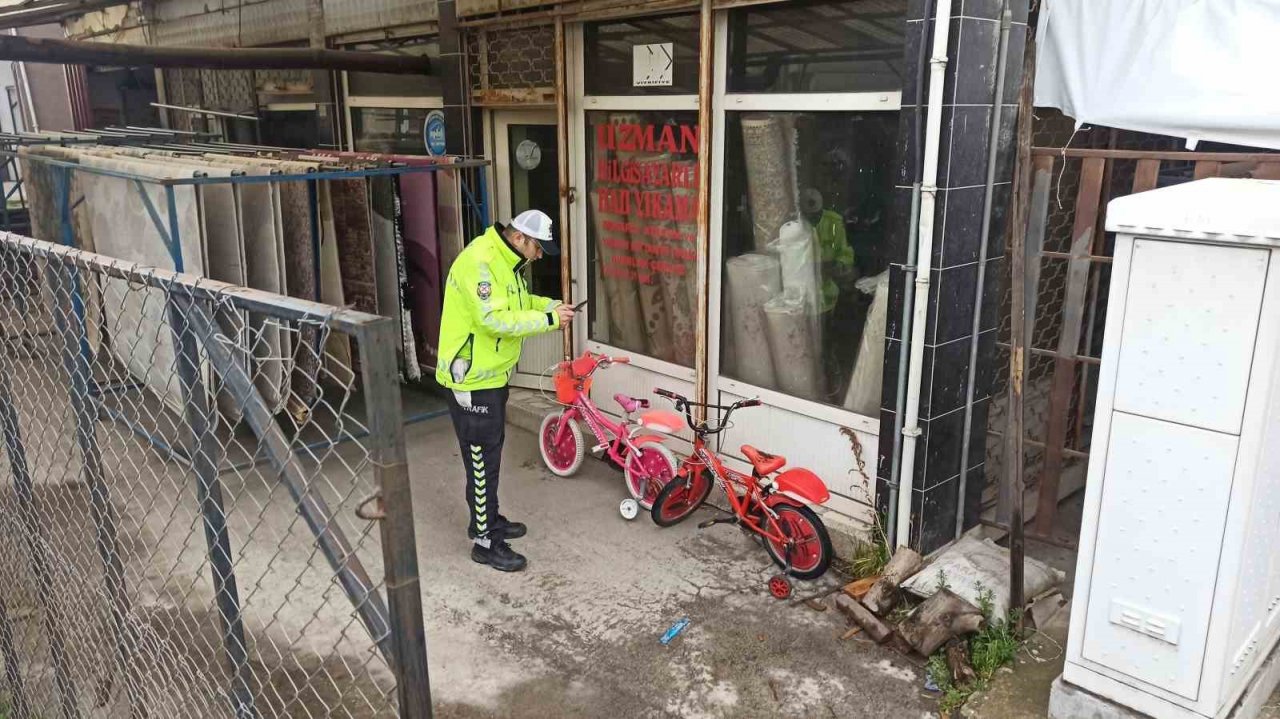 Otomobilin çarptığı 5 yaşındaki çocuk yaralandı