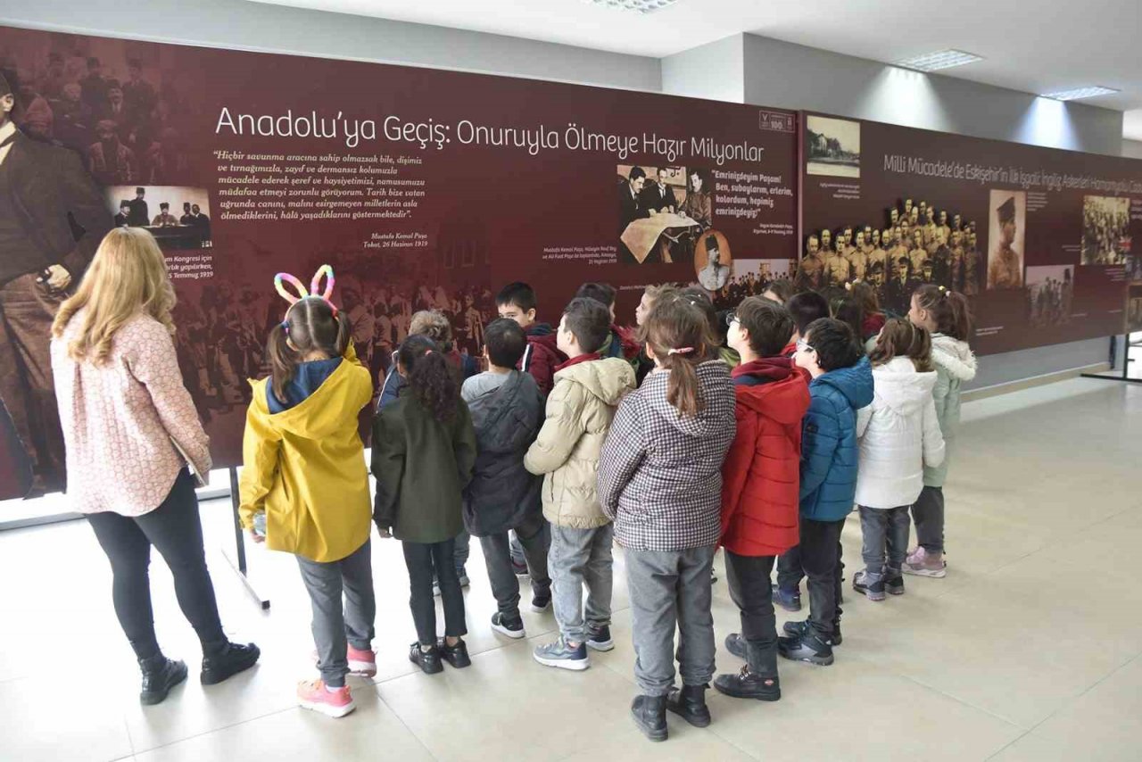 Milli mücadeleyi anlatan sergi açıldı