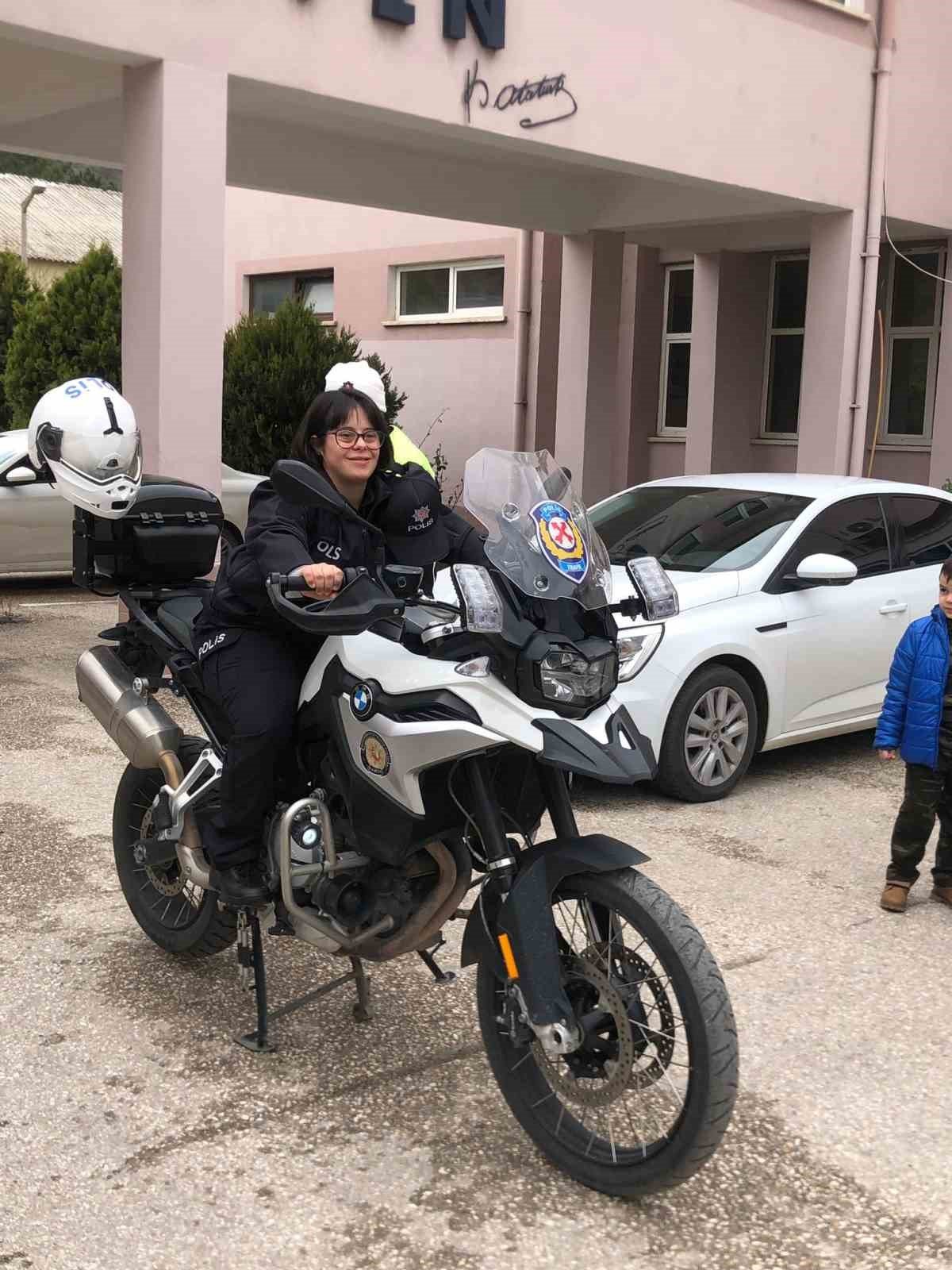 Tokat Emniyeti’nden down sendromlu Funda’ya büyük jest