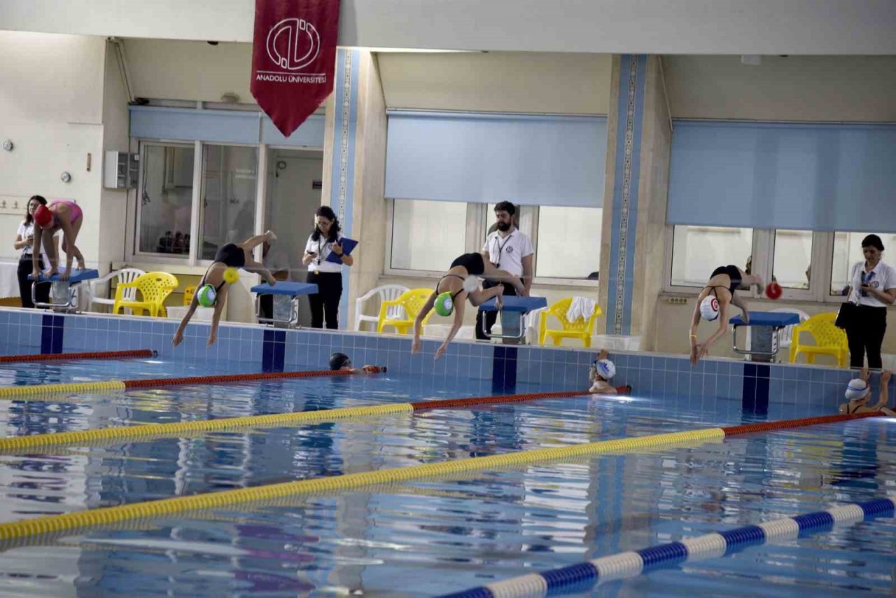 Anadolu Üniversitesi yüzme seçmelerine ev sahipliği yaptı