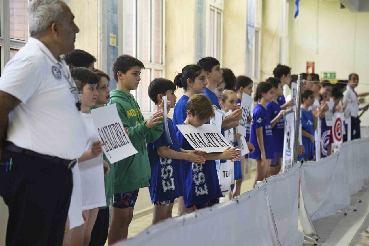 Anadolu Üniversitesi yüzme seçmelerine ev sahipliği yaptı