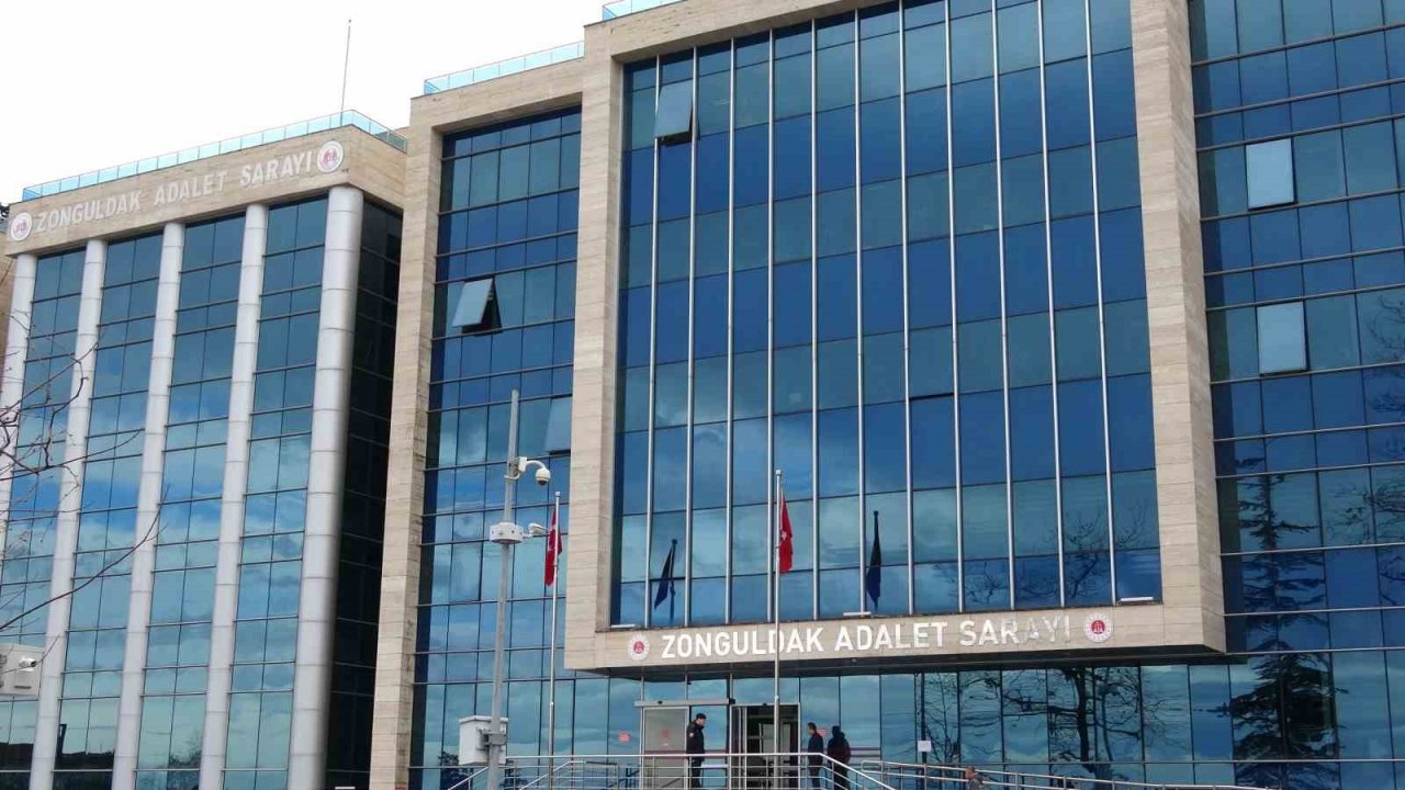 "Çekilişle cep telefonu kazandınız" diyerek 1,5 milyon lira dolandırdılar
