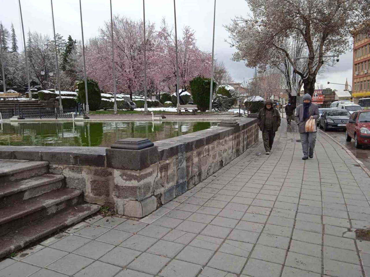 Afyonkarahisar’da mart ayında yağan kar ‘şaşırtmadı’