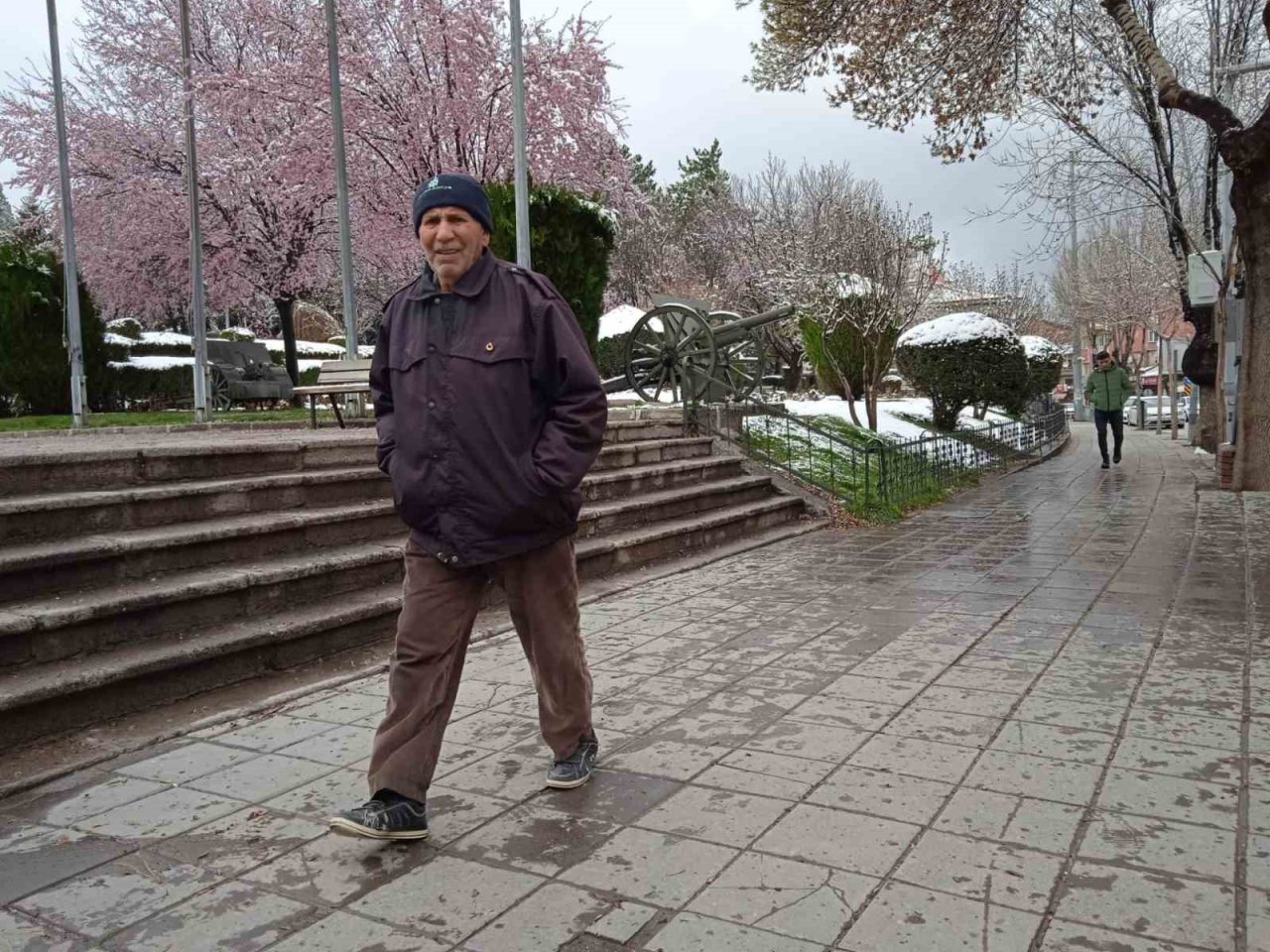 Afyonkarahisar’da mart ayında yağan kar ‘şaşırtmadı’