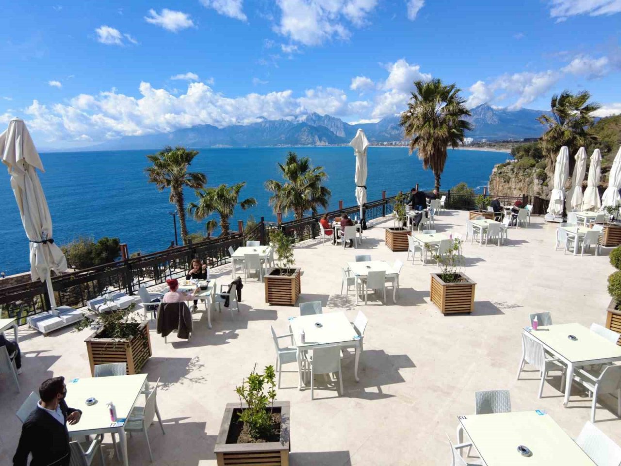 EKDAĞ sosyal tesisleri Ramazan menüleriyle Antalyalıların hizmetinde