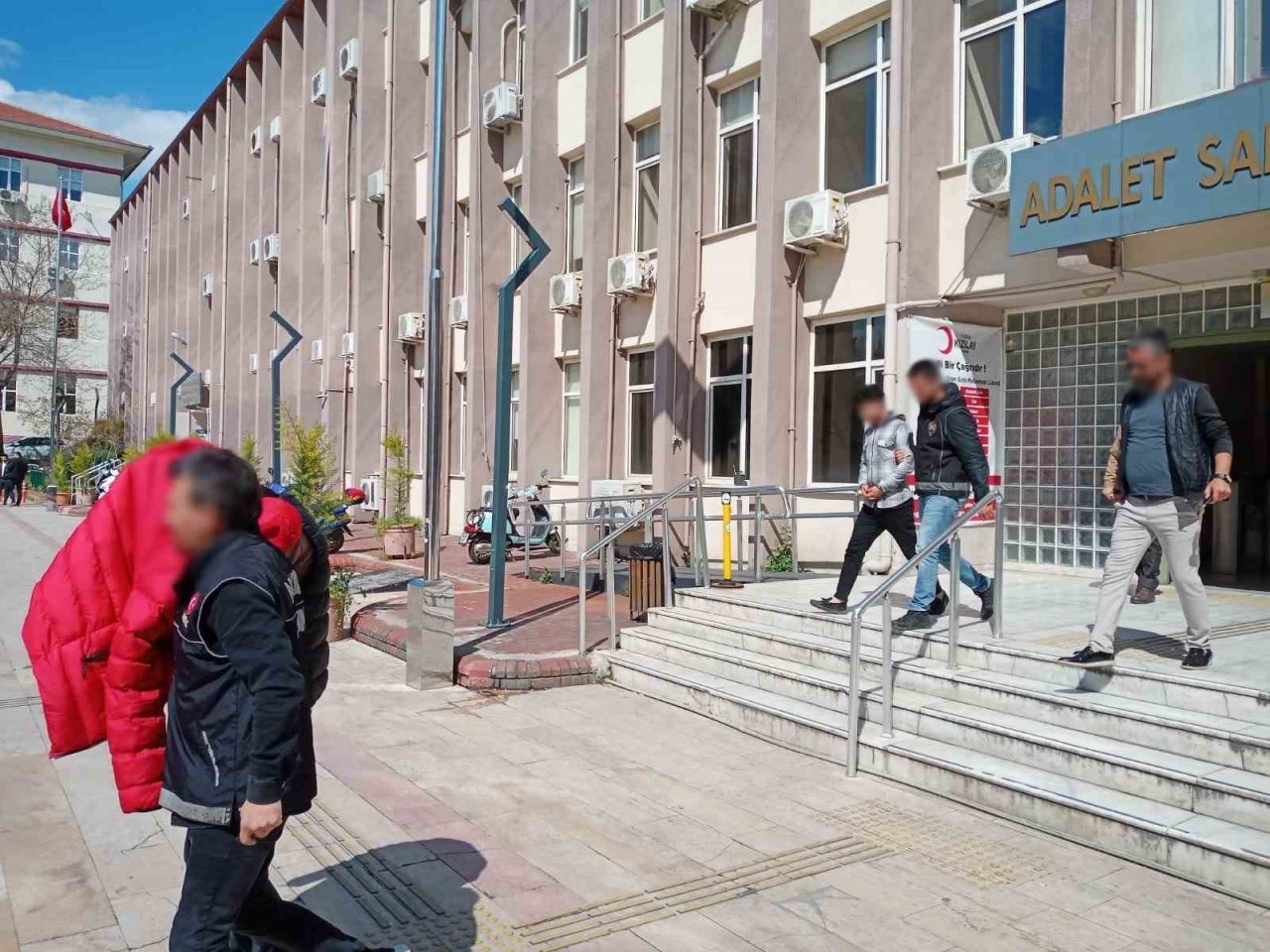 Aydın’da suikast silahı ele geçirildi