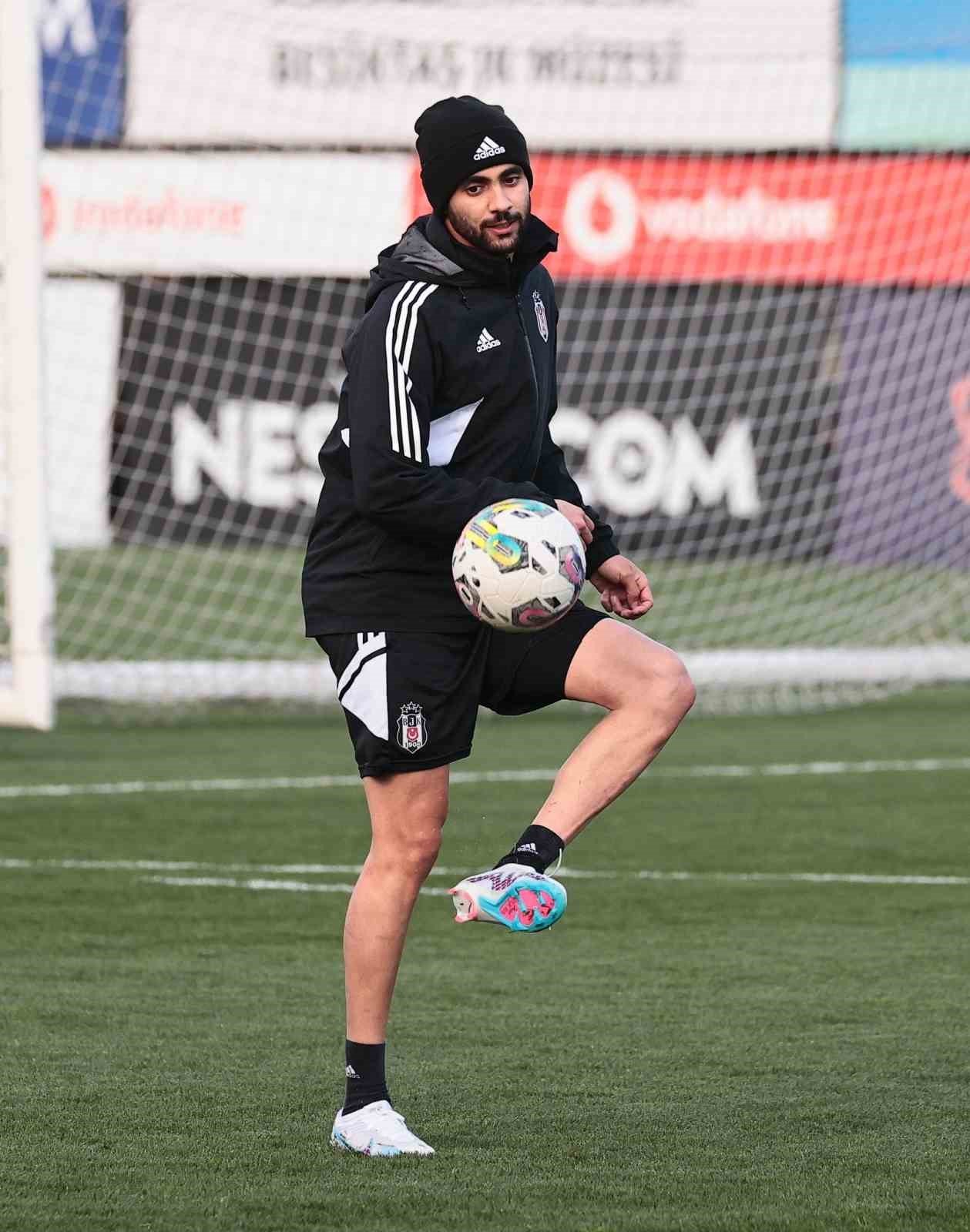 Beşiktaş kondisyon ve taktik çalıştı