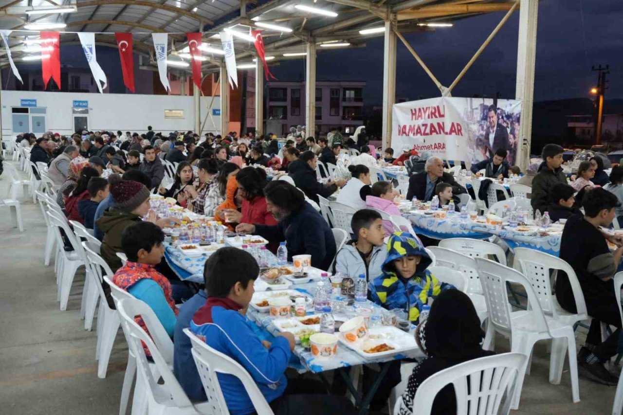 Bodrum’da yüzlerce kişi iftarda buluştu