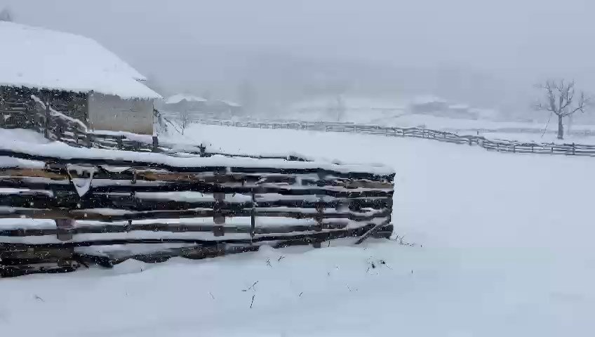 İznik’te mart ayında kar sürprizi