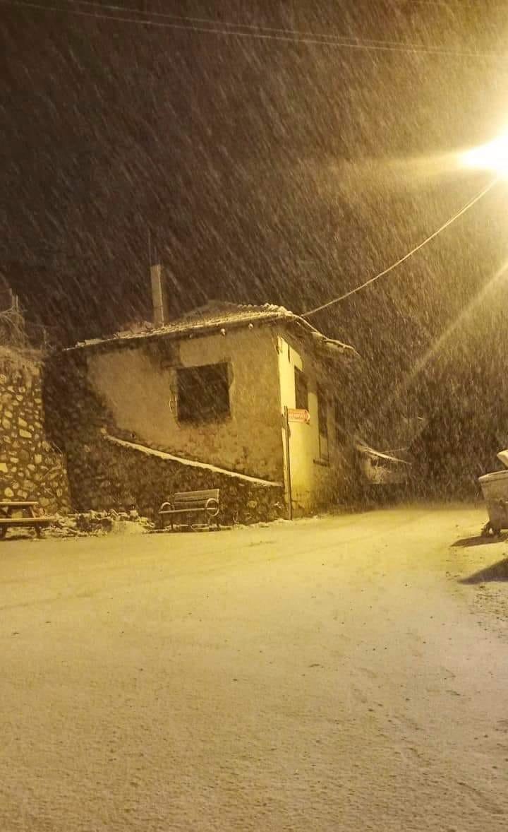 Denizli’ye Mart sonunda kar sürprizi