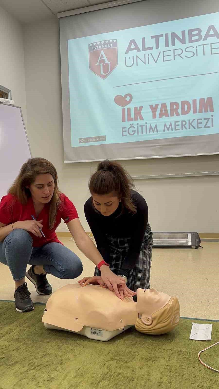 İlk yardımda kritik süre ilk 5 dakika