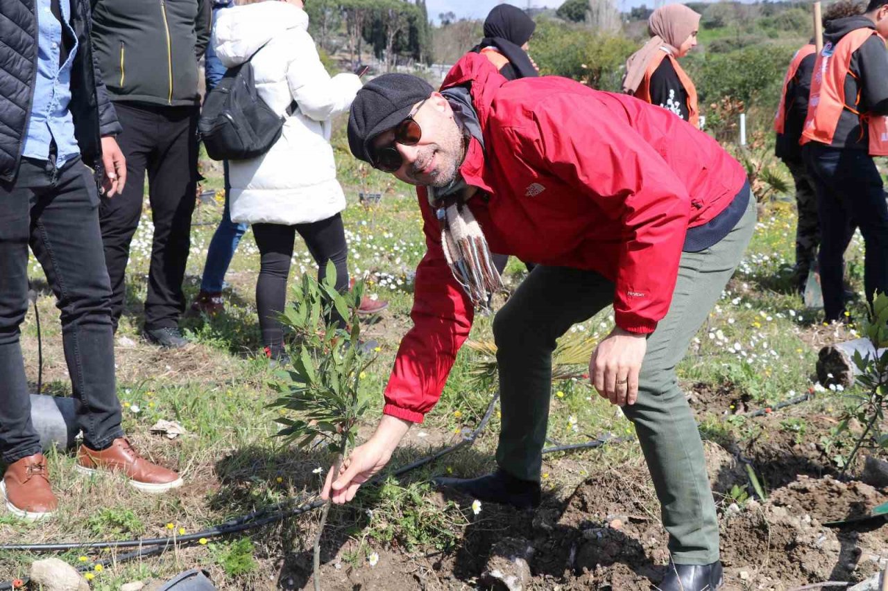 Söke’de fidanlar toprakla buluşturdu