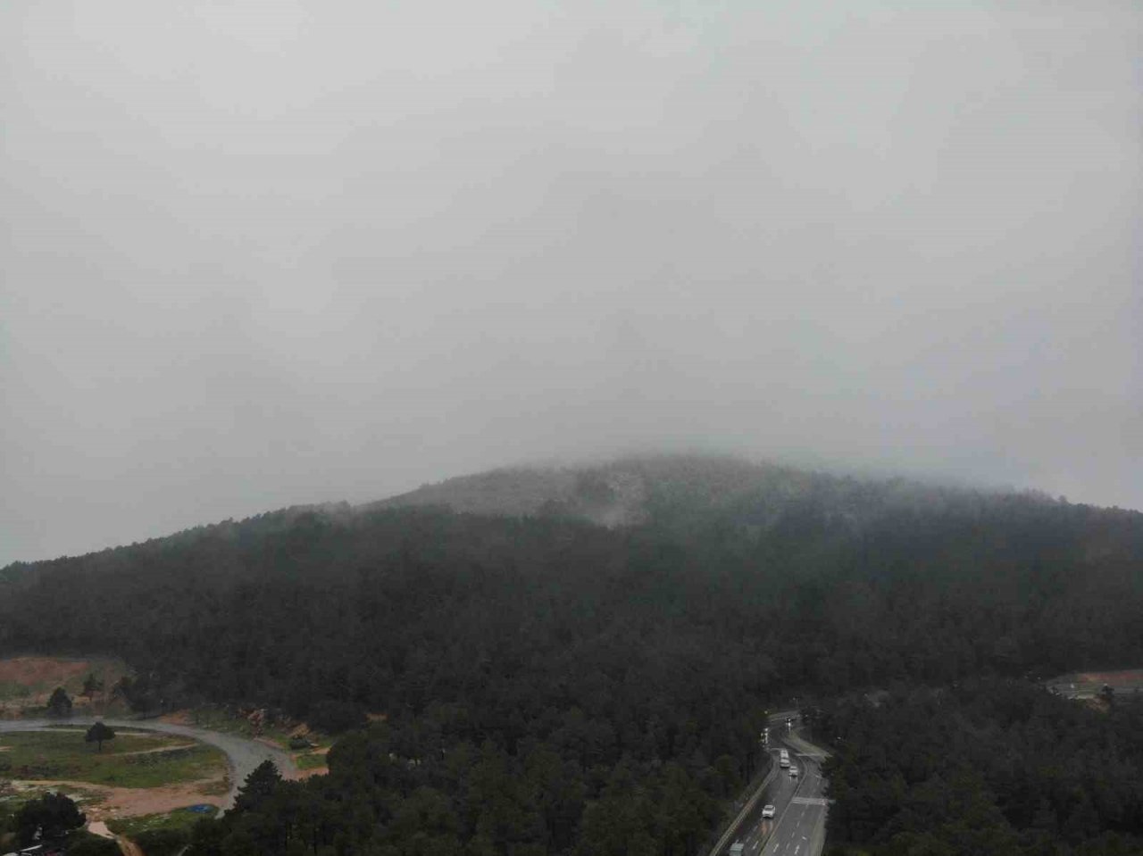 Ramazan ayında İstanbul’a kar yağdı