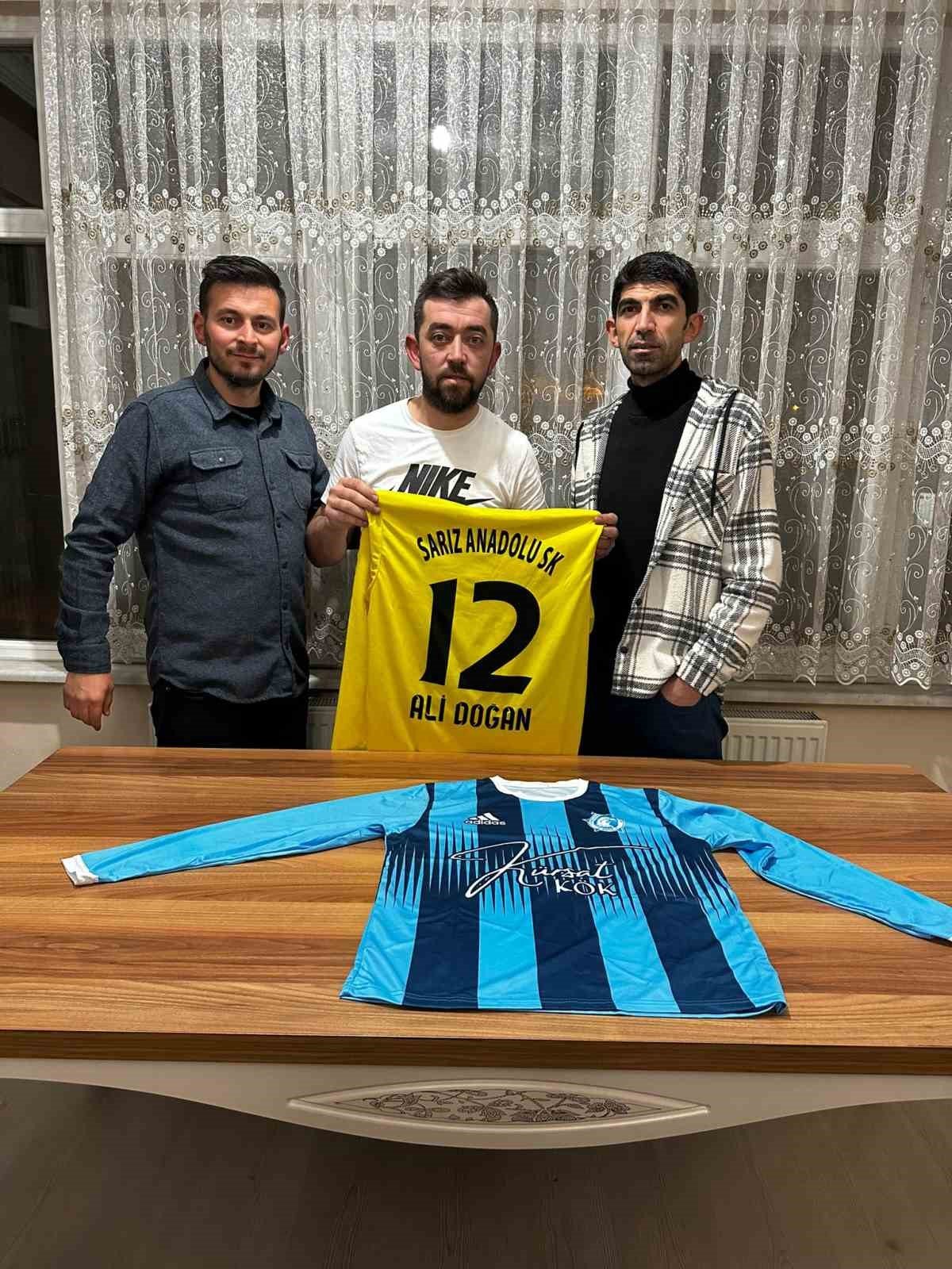 Sarız Anadoluspor 14 transfer yaptı