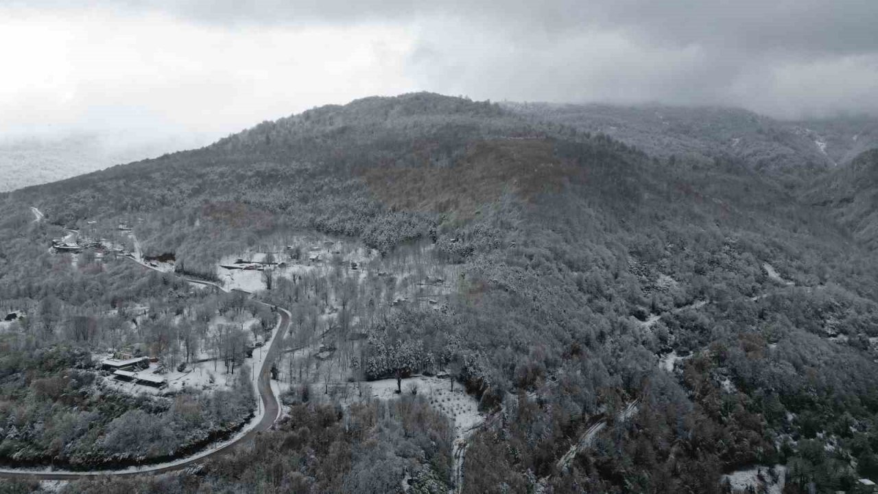 Samanlı Dağları’nın karla kaplı manzarası mest etti