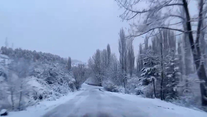Denizli baharın ortasında beyaz gelinliğini giydi