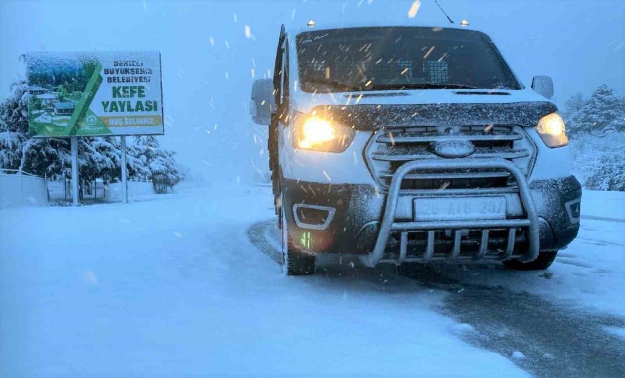Denizli baharın ortasında beyaz gelinliğini giydi