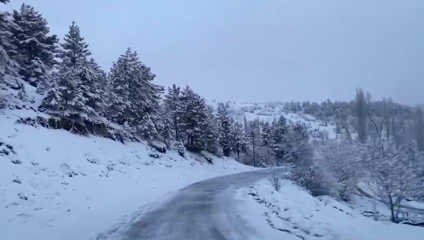 Denizli baharın ortasında beyaz gelinliğini giydi