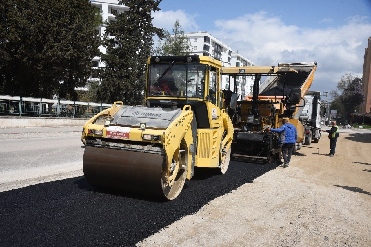 Osmaniye’de yol genişletme ve kavşak yapımına başladı