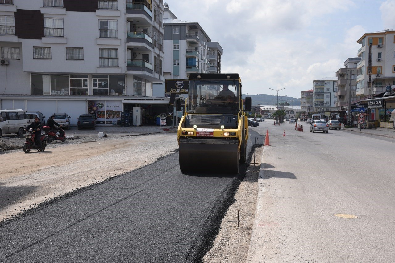 Osmaniye’de yol genişletme ve kavşak yapımına başladı